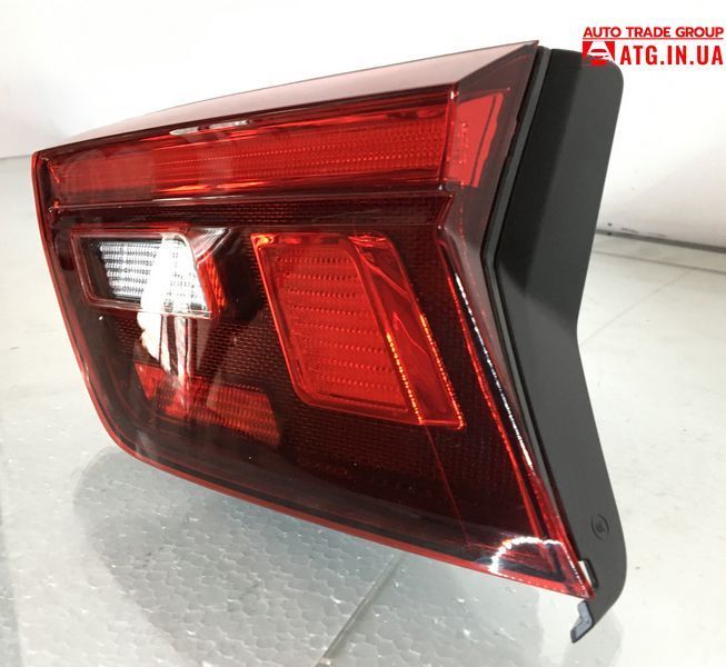 VW Tiguan 2018- Ліхтар внутрішній Led (в кришку) правий комплектація comfort 5NN945093 VC-TI-VW-804-1 фото
