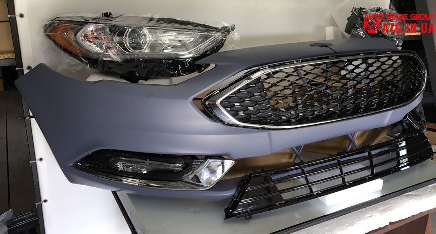 Ford Fusion 2017-2018 Решетка бампера правая под птф LED хром HS7319952C, HS7Z-17B814-CA VC-MD-FD-707A-1 фото