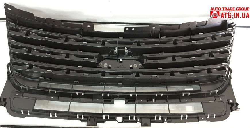 Ford Explorer 2016-2017 Решетка радиатора grill матовая серая FB5Z8200AC VC-EXPLORER-FD-247 фото