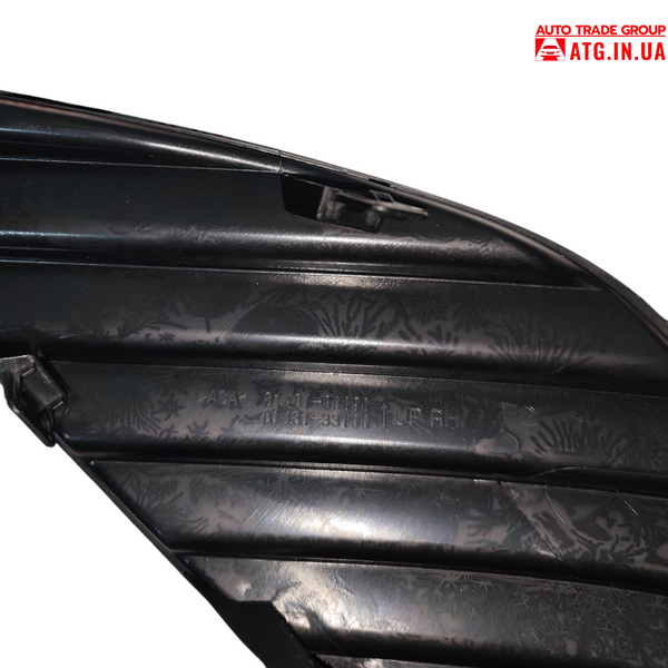 Заглушка переднего бампера без отверстия ПТФ правая Toyota Camry SE/XSE V70 18- 8148106170 матовая VC-TY-CM-3005-1 фото