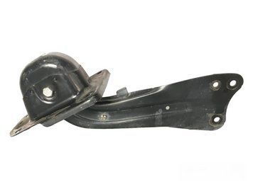VW Passat B7 2012-2015 Кронштейн кріплення правого поздовжнього важеля 1K0505130J B-VP-5130J фото