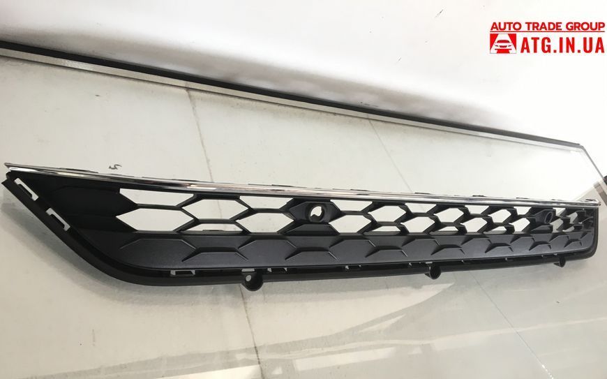 VW Tiguan 2017- Нижня решітка переднього бампера дрібна сота хром 5NA853671B9B9 VC-TI-VW-839 фото
